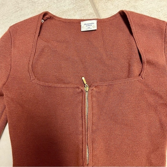 Abercrombie & Fitch-Long-Sleeve Half-Zip Mini Sweater Dress-Size: XSP Rusty. - Picture 7 of 12